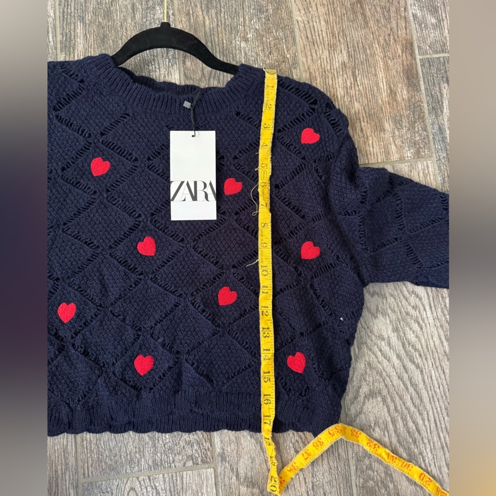 Zara navy with red Heart Pattern cropped Sweater - Picture 5 of 7
